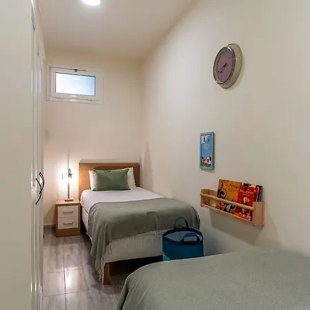 Canela Homes Arc De Triomf * Барселона