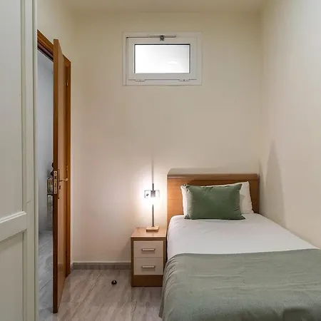 Canela Homes Arc De Triomf *